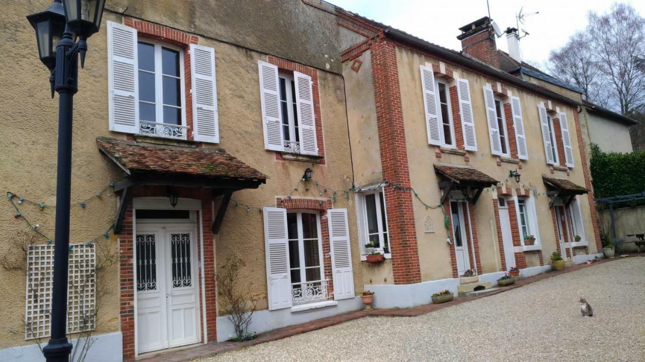 La Maison D'Hotes De Toucy Exterior photo